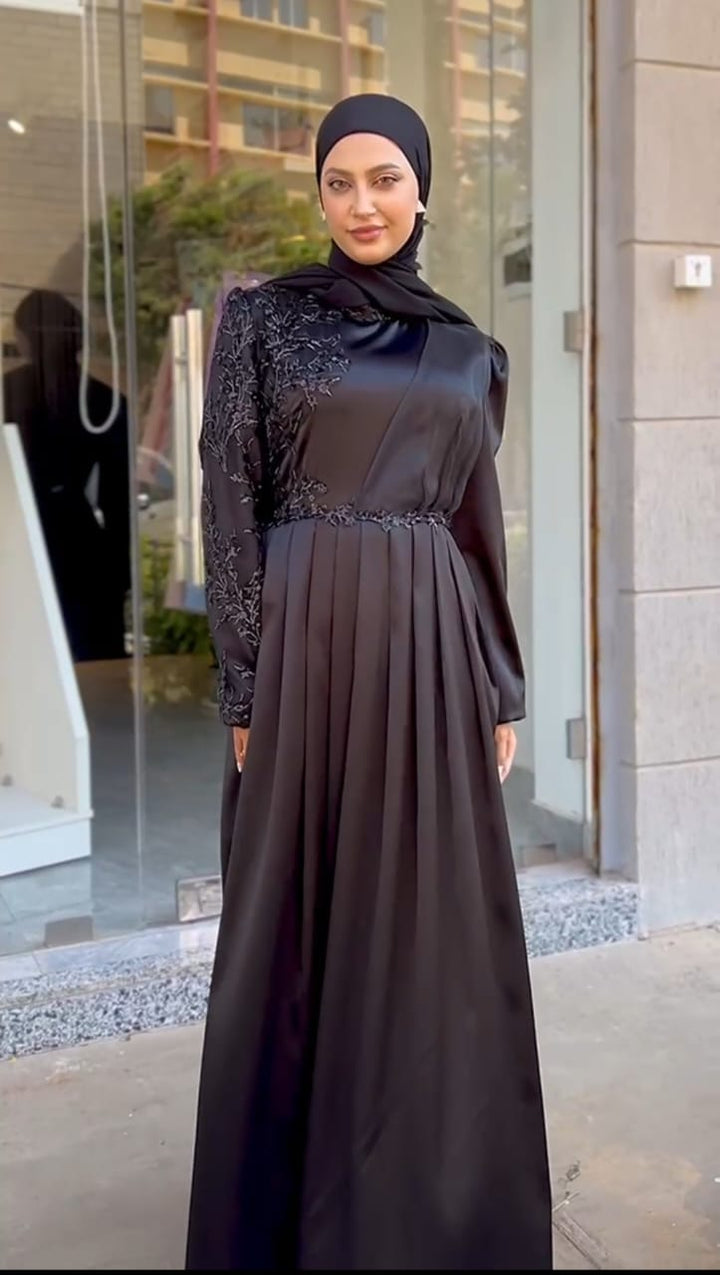Black Givin Satin Evening Maxi Dress