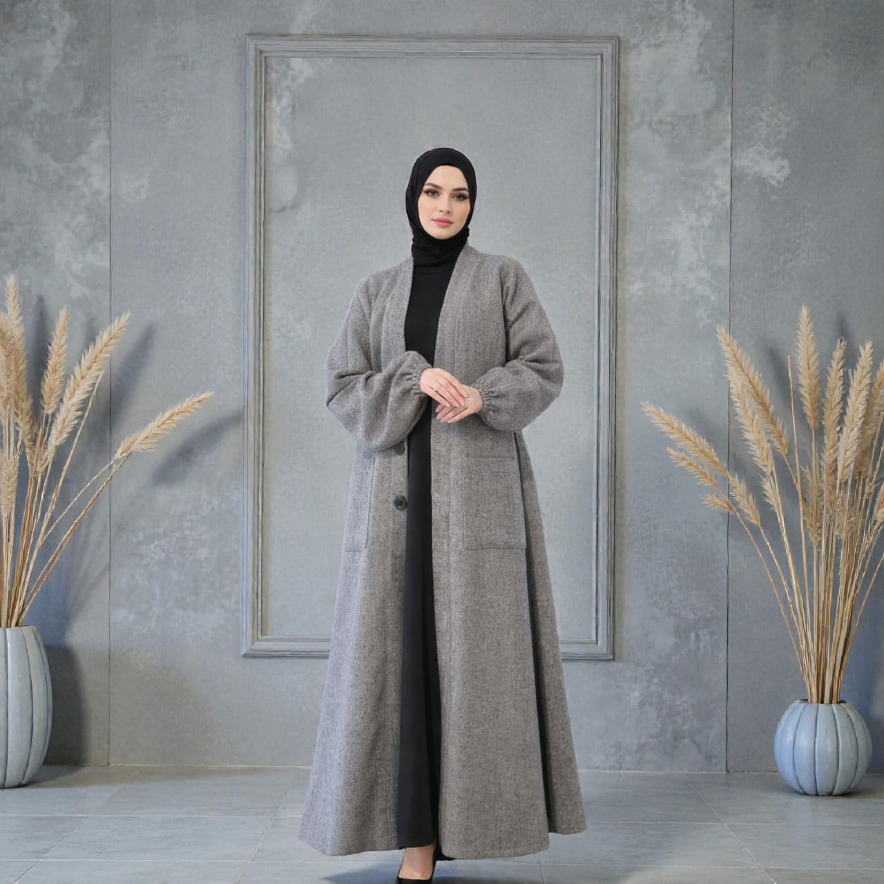 Grey Buttoned Zigzag Givin Winter Abaya