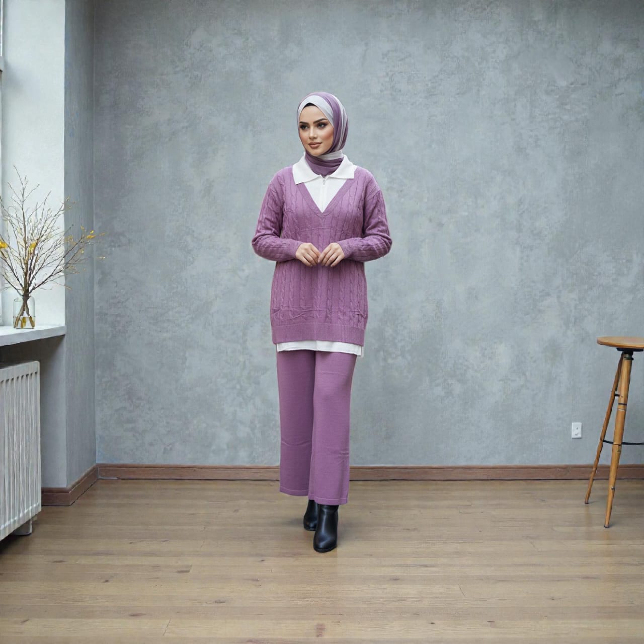 Knitted set with a white collar