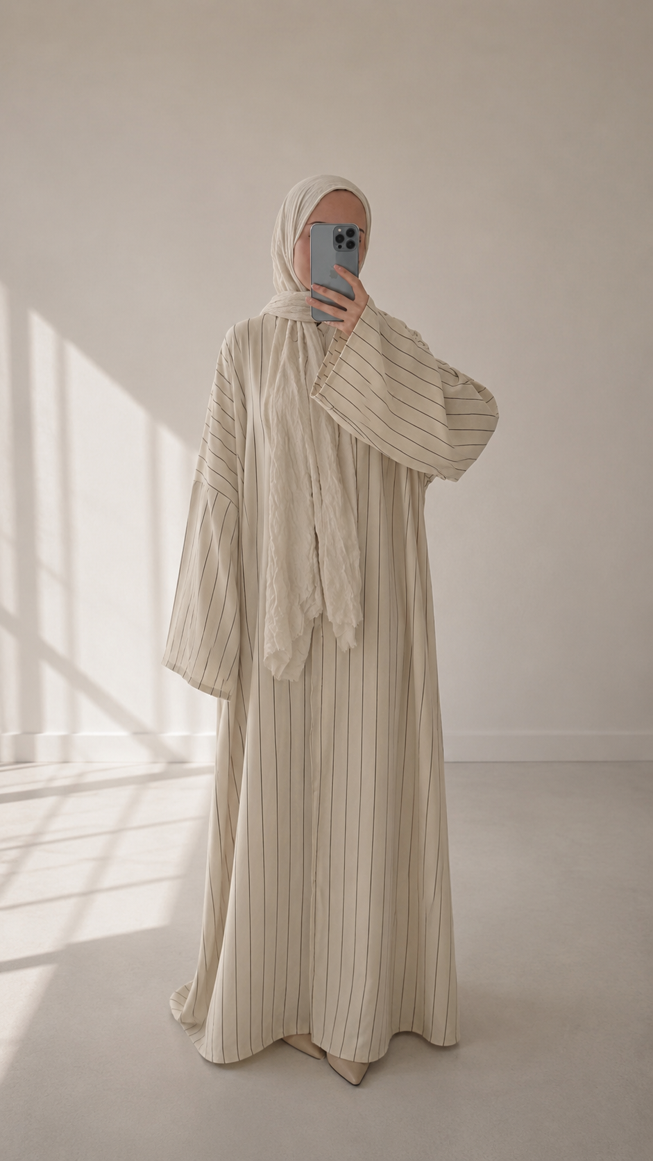 Wide Linear Abaya