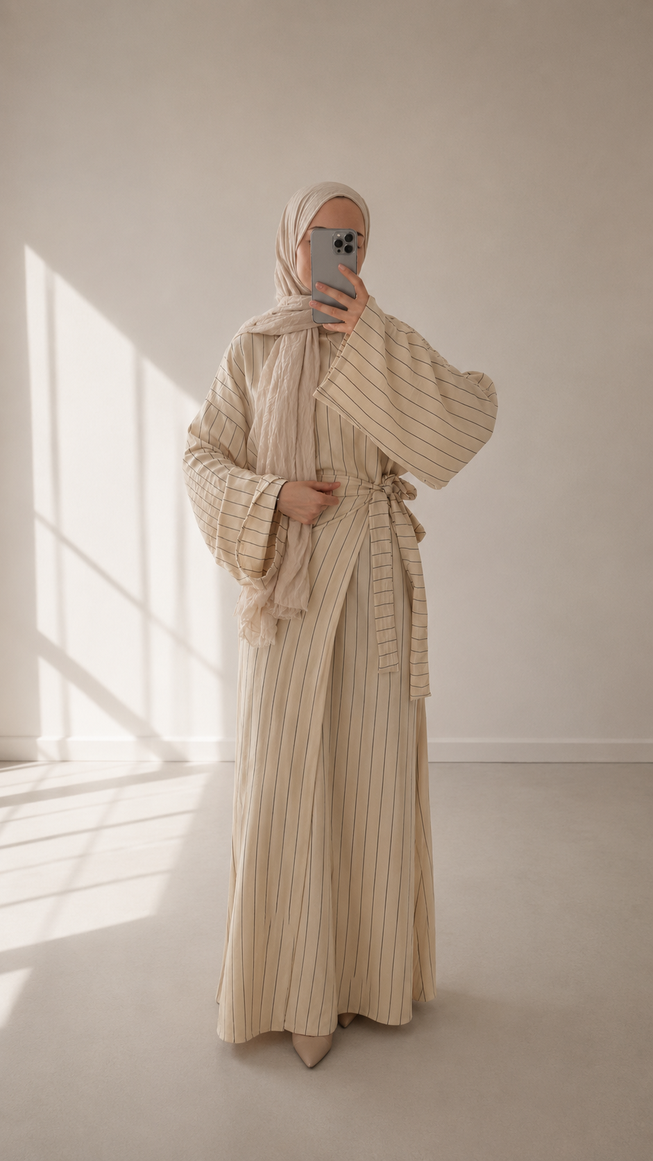 Wide Linear Abaya